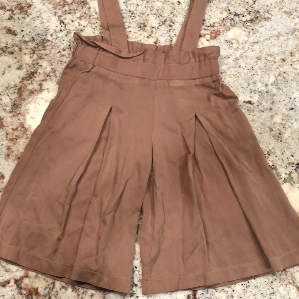 Bailey’s Blossoms brown overalls size 9-12 months.